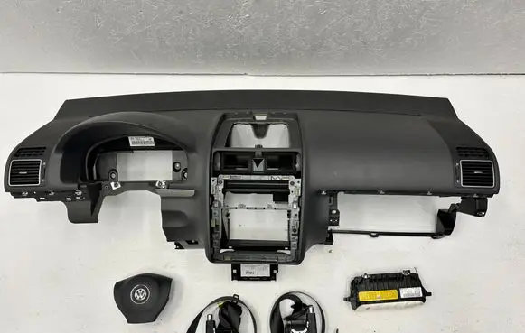 Volkswagen Touran II Dashboard 
