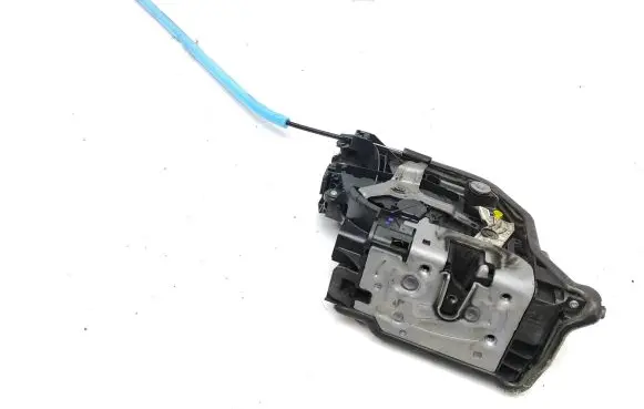 BMW 2 F46 Rear door lock 7281940 A046465 18283810