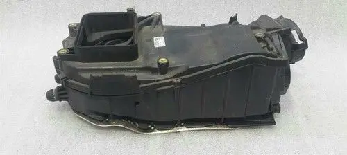 Mercedes-Benz C W205 Air filter box cover A6510902501