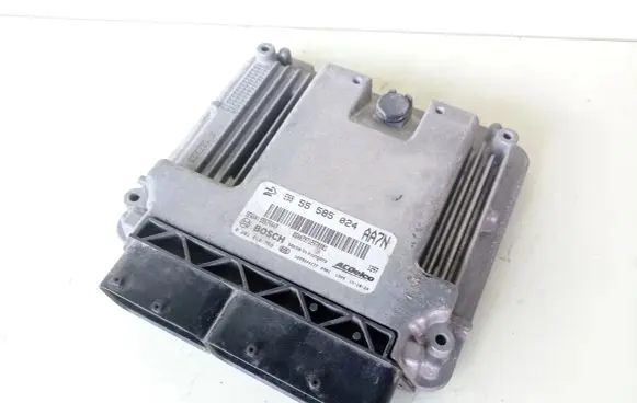 Opel Insignia A Engine control unit/module 55585024 0281018769 1039S44177
