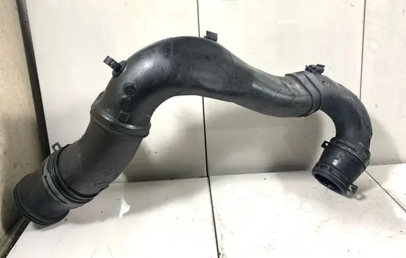 Volkswagen Golf IV Intercooler hose/pipe 1J0129654S