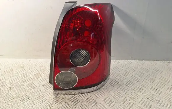 Toyota Avensis T250 Rear/tail lights 8155105240