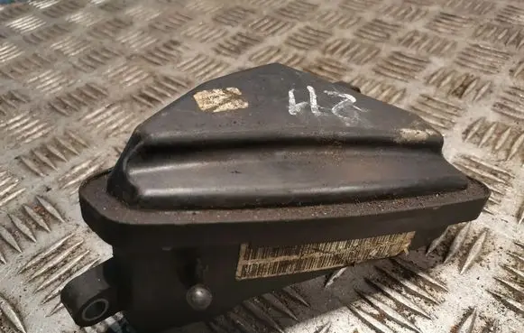 Mercedes-Benz E W211 Intake resonator 6421400087