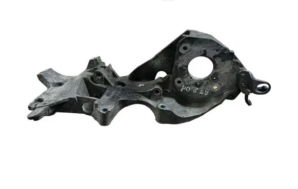 Volkswagen PASSAT B7 Engine mounting bracket 03L903143Q
