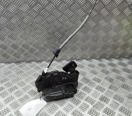 Volkswagen Crafter Coupe door lock (next to the handle) 5TC837015E
