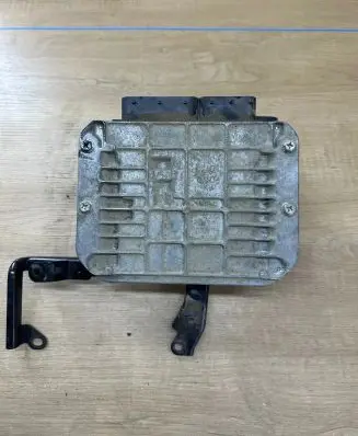 Subaru Outback Engine control unit/module 22611AV560 2757002221