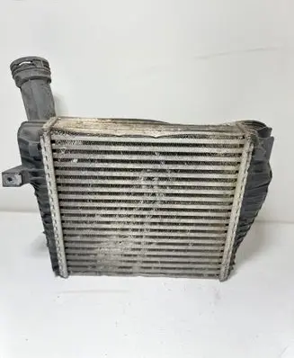 Volkswagen Touareg I Intercooler radiator