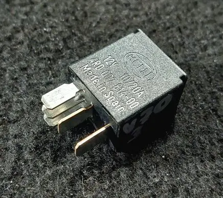 Volvo V70 Other relay 0081050810 4RD00761400 12V1020A