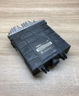 Volkswagen Golf III Engine control unit/module ECU 1H0907311H 0261200784