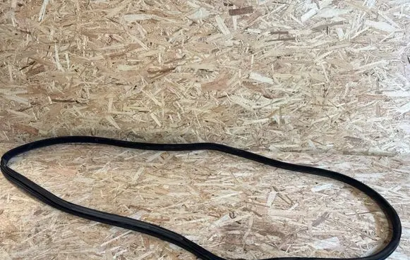 Volvo S60 Rubber seal rear door 