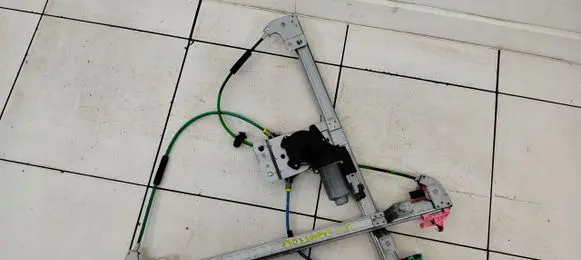 Citroen Jumpy Front door window regulator with motor 