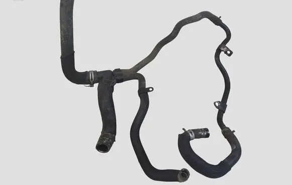 Peugeot 308 Engine coolant pipe/hose 4C0020400