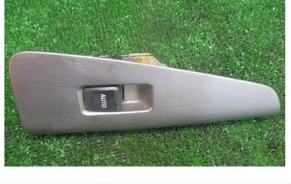 Toyota Corolla Verso E121 Electric window control switch