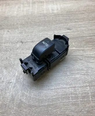 Toyota Avensis Verso Electric window control switch 514746 8403044020