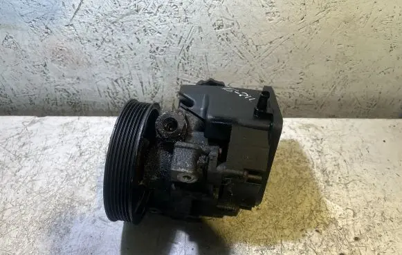 Mercedes-Benz E W211 Power steering pump