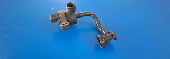 BMW 3 E90 E91 Breather hose/pipe 