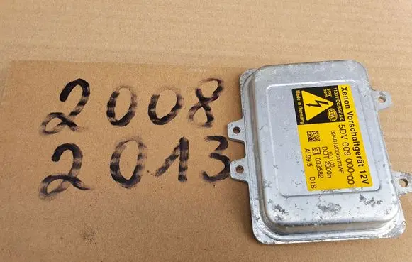 Ford Kuga I Headlight ballast module Xenon 5DV00900000 324812006473AF