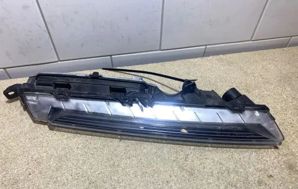 Porsche Cayenne (9Y0 9Y3) LED Daytime headlight 89250921 9Y0941482A T9Y0181