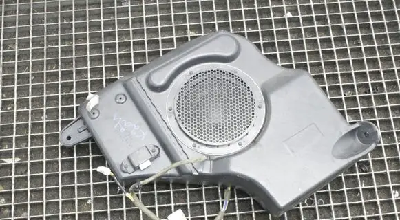 Jeep Compass Subwoofer speaker 05064979AA