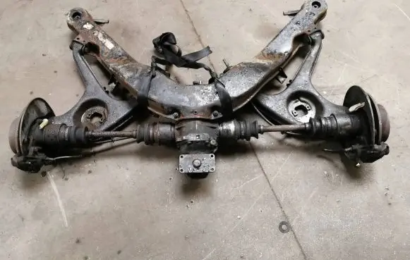 Mercedes-Benz S W126 Rear axle beam with reductor 