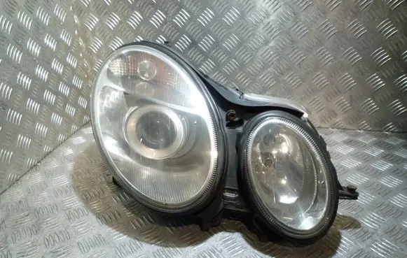Mercedes-Benz E W211 Headlight/headlamp 20A625DCP