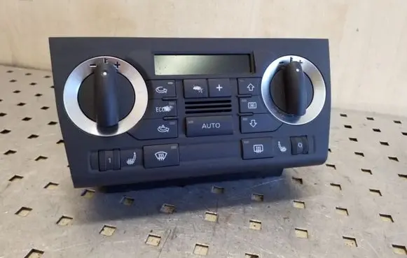 Audi A3 S3 A3 Sportback 8P Climate control unit 8P0820043AD A2C53212438