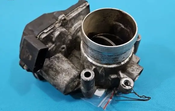 Volkswagen PASSAT B6 Throttle body valve 03L128063D IMPRK1582440