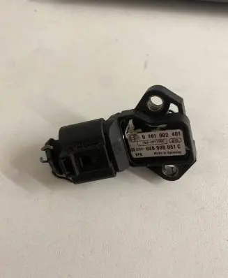 Volkswagen PASSAT B6 Air pressure sensor 038906051C 150110T1330C 0281002401