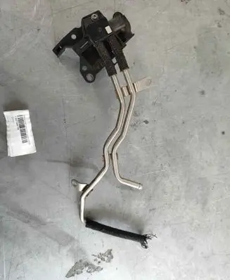 BMW 5 F10 F11 Exhaust gas pressure sensor 13627805758 7805758