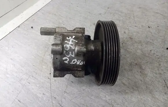 Peugeot Partner Power steering pump 963830858026079373