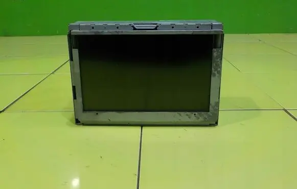 Land Rover Freelander 2 - LR2 Radio/CD/DVD/GPS head unit 15AB43