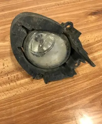 Toyota Avensis T270 Front fog light 89210657