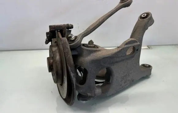 Audi A4 S4 B8 8K Rear wheel hub spindle/knuckle 