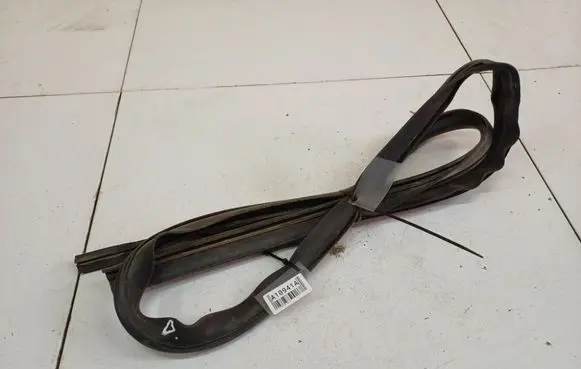 Rubber seal rear door