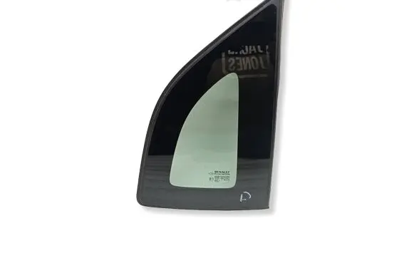 Renault Captur Rear side window 