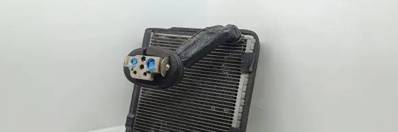 Volkswagen Touran II Air conditioning (A/C) radiator (interior) 1K0820679 CZ4475002251