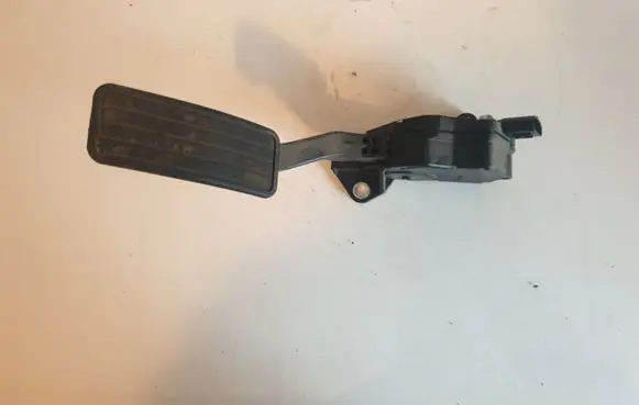 Subaru Impreza III Accelerator throttle pedal 36010AG140 1988007120