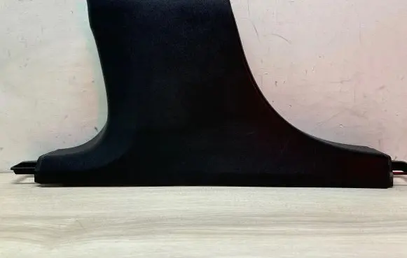(B) pillar trim (bottom)