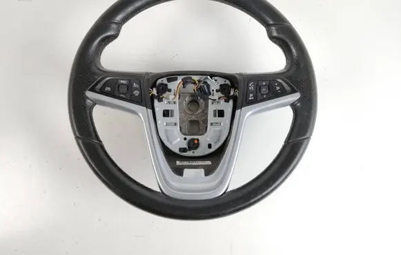 Opel Astra J Steering wheel 13351028 307178399P10H 0060010935
