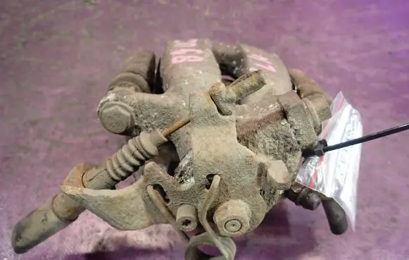Opel Astra G Rear brake caliper