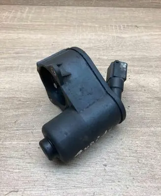 Audi A6 S6 C6 4F Hand brake/parking brake motor 32332082F