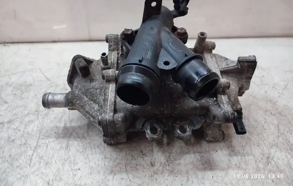 Jaguar XE EGR valve cooler G4D39F464AD