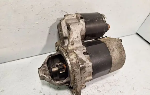 Mercedes-Benz A W168 Starter motor D7E8 0051512101