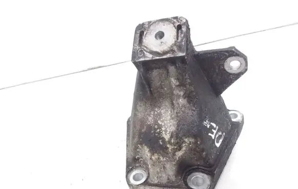 Audi A6 S6 C5 4B Engine mounting bracket 4B0199306B 4B0199308D
