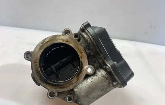 Audi A4 S4 B8 8K Throttle valve 06F133062J