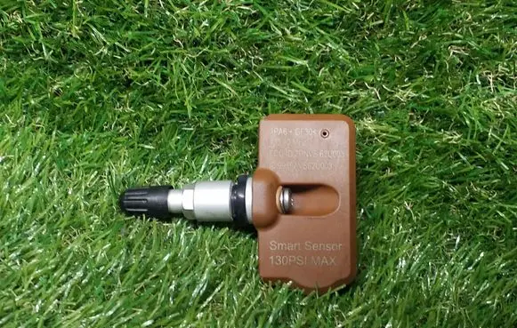 Audi Q7 4L Tire pressure sensor 62U003 9959AVS62U003