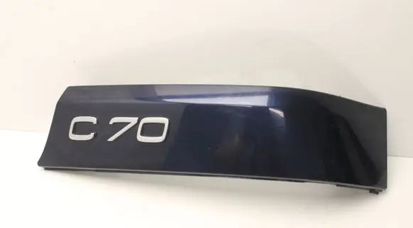 Under headlight/headlamp trim