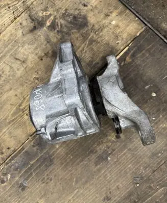 Ford Galaxy Engine mount bracket JG916F012AC