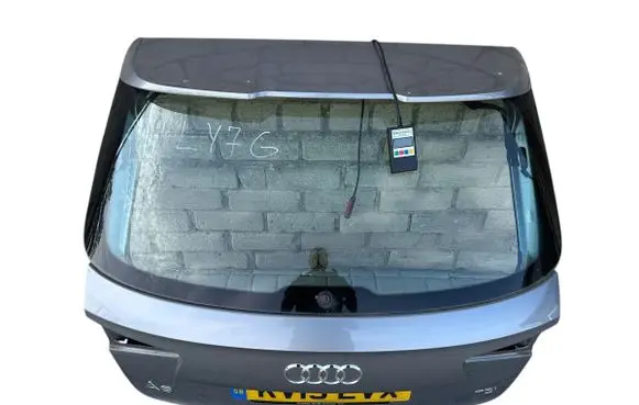 Tailgate/trunk/boot lid