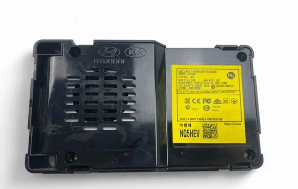 KIA Sportage Wireless charging module 95560CH000